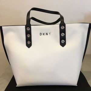 NWT DKNY LEATHER TOTE